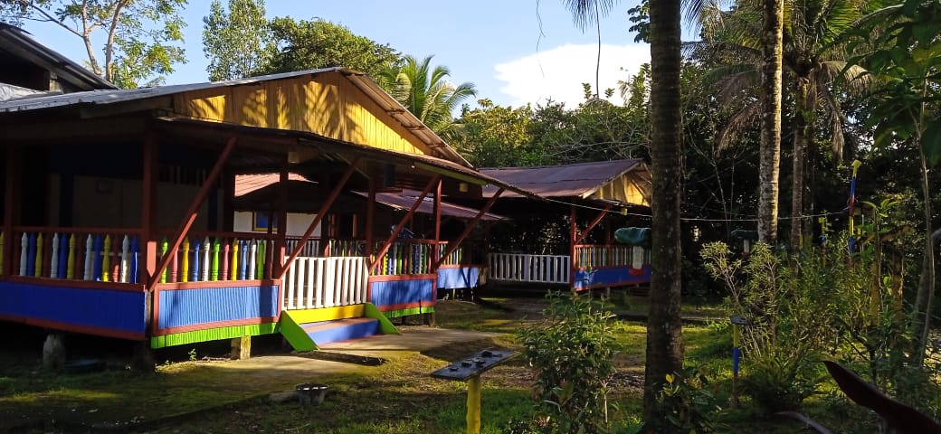 Hospedaje económico por persona Cabaña la Albacora - Imagen 3