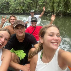 Pasadia y Tour Manglar Parque URAMBA TURISPACICO